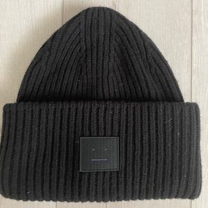 Acne studios hat size 56